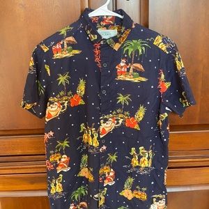 Santa shirt small blue Santa Hawaiian Christmas theme short sleeve good shape